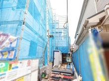 【東京都/江戸川区大杉】江戸川区大杉三丁目　No2 建築中の外観：全2棟／奥側