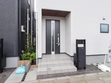 【東京都/江戸川区篠崎町】江戸川区篠崎町3丁目　新築戸建1号棟 玄関
