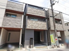 【東京都/江東区大島】江東区大島7丁目　2号棟 外観：全3棟　写真中央
