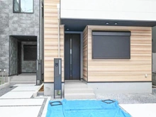 【東京都/江戸川区南小岩】江戸川区南小岩7丁目　新築戸建て1号棟 玄関：全2棟/中央