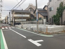 【東京都/豊島区西巣鴨】豊島区西巣鴨1丁目　A号棟 建築中の外観：全2棟／右側
