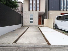 【東京都/板橋区東新町】板橋区東新町二丁目　中古戸建 駐車場