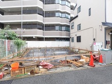 【東京都/豊島区東池袋】豊島区東池袋5丁目　新築戸建 建築中の外観