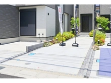【埼玉県/川越市稲荷町】レーベンフラッツ上福岡GRAN VILLA 10号棟 駐車場