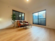 【東京都/豊島区池袋本町】豊島区池袋本町1丁目　中古戸建 リビング・ダイニング：※家具・調度品は販売価格に含まれておりません