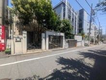 【東京都/港区南青山】港区南青山六丁目　戸建 前面道路