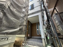 【東京都/足立区佐野】足立区佐野2丁目zero-e　B号棟 建築中の外観：全２棟／奥側