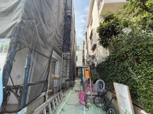 【東京都/足立区佐野】足立区佐野2丁目zero-e　B号棟 建築中の外観：全２棟／奥側