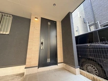 【東京都/足立区綾瀬】綾瀬1丁目戸建て 玄関