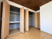 【東京都/足立区綾瀬】綾瀬1丁目戸建て 洋室：収納