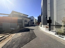 【東京都/足立区伊興】足立区伊興4丁1号棟 前面道路