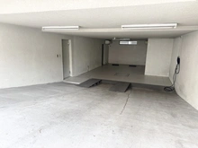 【東京都/渋谷区代々木】渋谷区代々木5丁目　戸建 駐車場