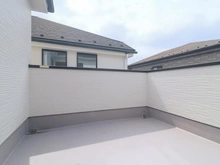 【神奈川県/相模原市緑区東橋本】相模原市緑区東橋本3丁目　新築一戸建て　1号棟 / 全2棟 バルコニー