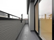 【東京都/町田市鶴川】町田市鶴川4丁目　新築一戸建て　2号棟 / 全2棟 バルコニー