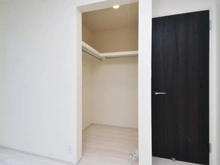 【東京都/町田市鶴川】町田市鶴川4丁目　新築一戸建て　2号棟 / 全2棟 収納：洋室（ウォークインクローゼット）