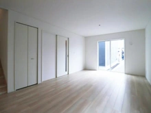 【神奈川県/相模原市中央区陽光台】相模原市中央区陽光台2丁目新築戸建　1号棟 リビング・ダイニング