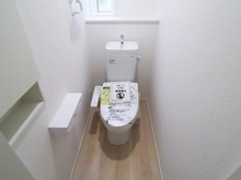 【神奈川県/相模原市中央区陽光台】相模原市中央区陽光台2丁目新築戸建　1号棟 トイレ：2階