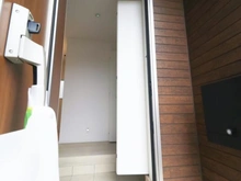 【神奈川県/相模原市中央区陽光台】相模原市中央区陽光台2丁目新築戸建　 2号棟 玄関：収納