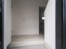 【神奈川県/座間市座間】座間市座間1丁目新築戸建　2号棟 玄関