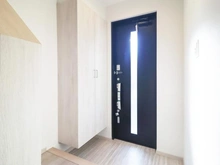 【神奈川県/海老名市社家】海老名市社家　中古戸建て 玄関