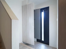 【神奈川県/海老名市社家】海老名市社家　中古戸建て 玄関：収納