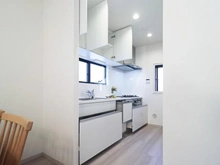 【神奈川県/海老名市社家】海老名市社家　中古戸建て キッチン：収納