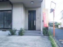 【神奈川県/海老名市社家】海老名市社家　中古戸建て 玄関