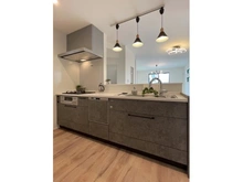 【神奈川県/大和市中央林間】大和市中央林間1丁目　新築戸建てA号棟 キッチン：調度品は販売価格には含まれません。