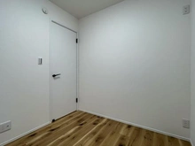 【神奈川県/大和市中央林間】大和市中央林間1丁目 新築戸建てB号棟 サービスルーム(納戸)