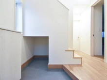 【東京都/町田市図師町】町田市図師町　新築一戸建て　1号棟 / 全6棟 玄関：土間収納