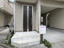 【神奈川県/相模原市中央区小山】相模原市中央区小山1丁目　戸建て 玄関