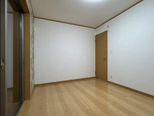 【神奈川県/相模原市中央区小山】相模原市中央区小山1丁目　戸建て 洋室