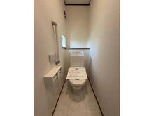 【神奈川県/相模原市南区旭町】相模原市南区旭町 新築一戸建て A号棟 / 全2棟 トイレ：2階