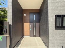 【神奈川県/相模原市南区旭町】相模原市南区旭町 新築一戸建て A号棟 / 全2棟 玄関