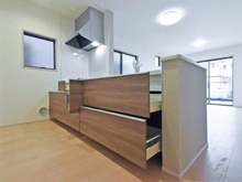 【神奈川県/相模原市緑区西橋本】相模原市緑区西橋本3丁目　新築一戸建て　全1棟 キッチン：収納