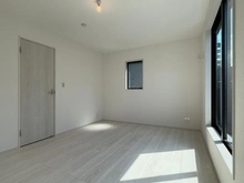 【神奈川県/厚木市妻田東】厚木市妻田東2丁目　新築戸建　1号棟 洋室