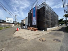 【神奈川県/相模原市南区新戸】新築戸建　相模原市南区新戸第13　6号棟 建築中の外観：中央/全6棟