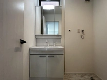 【神奈川県/大和市中央林間西】大和市中央林間西5丁目　1号棟 洗面室