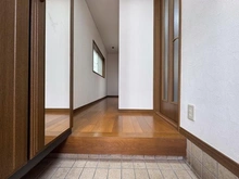 【神奈川県/相模原市南区古淵】相模原市南区古淵4丁目　中古戸建 玄関