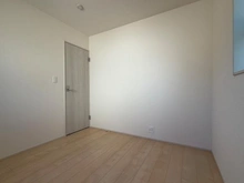 【神奈川県/海老名市東柏ケ谷】海老名市東柏ヶ谷5丁目　1号棟 サービスルーム（納戸）