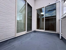 【東京都/町田市山崎町】町田市山崎町中古戸建 バルコニー
