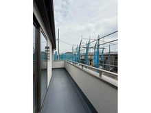 【神奈川県/大和市西鶴間】大和市西鶴間7丁目新築戸建て7号棟 バルコニー