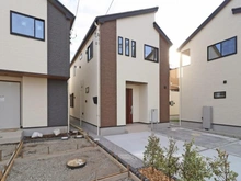 【神奈川県/相模原市緑区東橋本】相模原市緑区東橋本3丁目 新築一戸建て 10号棟 / 全12棟 外観:写真中央/全12棟