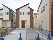 【神奈川県/相模原市緑区東橋本】相模原市緑区東橋本3丁目 新築一戸建て 10号棟 / 全12棟 外観:写真中央/全12棟