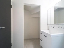 【東京都/町田市忠生】町田市忠生2丁目 新築一戸建て 1号棟 / 全3棟 洗面室横スペース