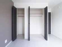 【東京都/町田市忠生】町田市忠生2丁目 新築一戸建て 2号棟 / 全3棟 収納:洋室