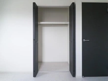 【東京都/町田市忠生】町田市忠生2丁目 新築一戸建て 2号棟 / 全3棟 収納:洋室