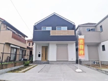 【神奈川県/相模原市南区麻溝台】相模原市南区麻溝台8丁目 新築一戸建て 1号棟 / 全2棟 建築中の外観：写真中央／全2棟