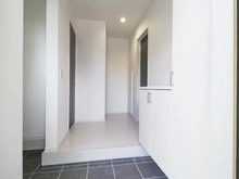 【神奈川県/相模原市南区麻溝台】相模原市南区麻溝台8丁目 新築一戸建て 1号棟 / 全2棟 玄関