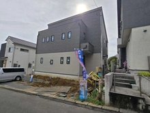 【東京都/町田市東玉川学園】町田市東玉川学園　新築戸建て 建築中の外観